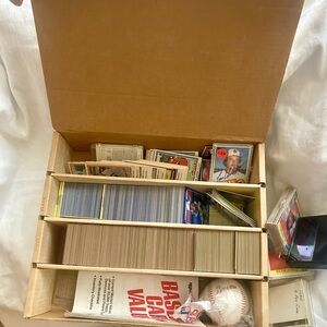 Topps, assorted Baseball Cards Box, O-Pee-Chee, and a Braves baseball